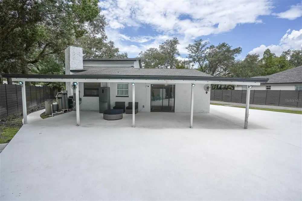 12409 BOULEVARD Tampa, FL 33612
