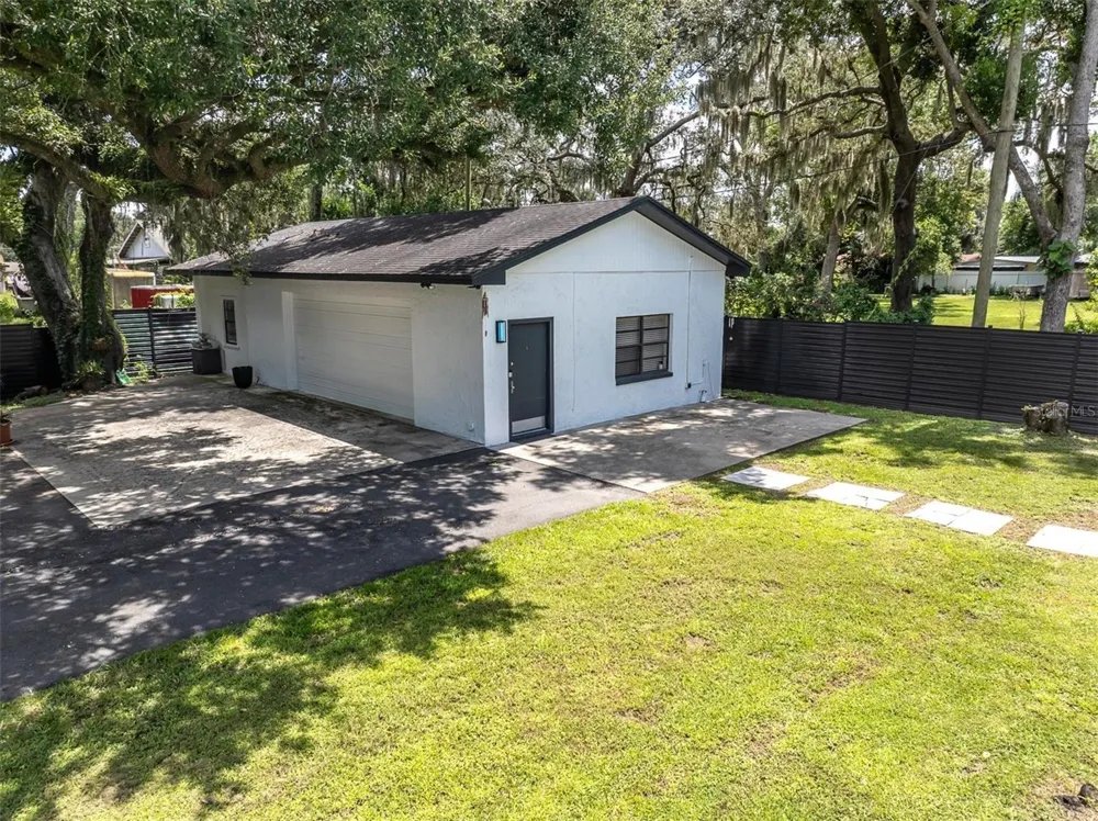12409 BOULEVARD Tampa, FL 33612