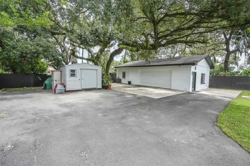 12409 BOULEVARD Tampa, FL 33612