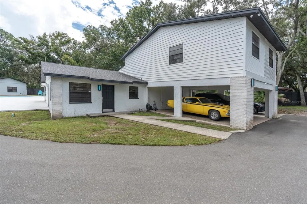12409 BOULEVARD Tampa, FL 33612