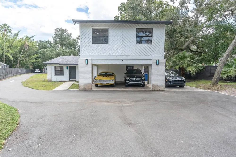 12409 BOULEVARD Tampa, FL 33612