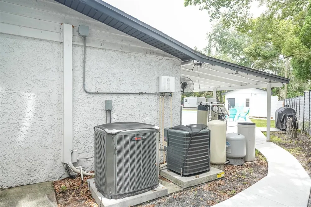 12409 BOULEVARD Tampa, FL 33612