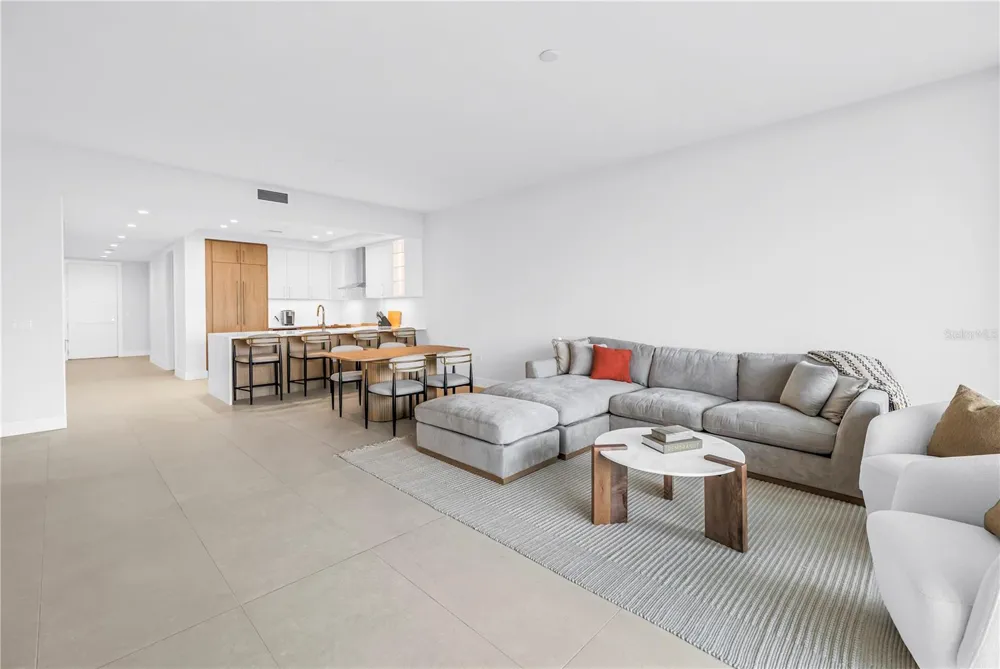 275 1ST AVENUE S #3704 St Petersburg, FL 33701