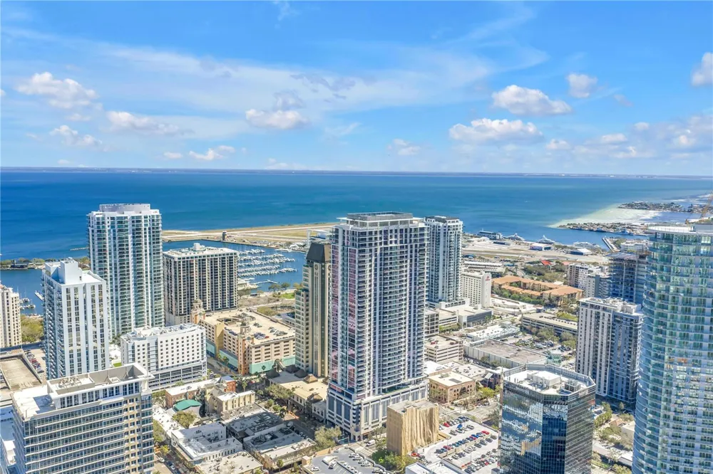 275 1ST AVENUE S #3704 St Petersburg, FL 33701