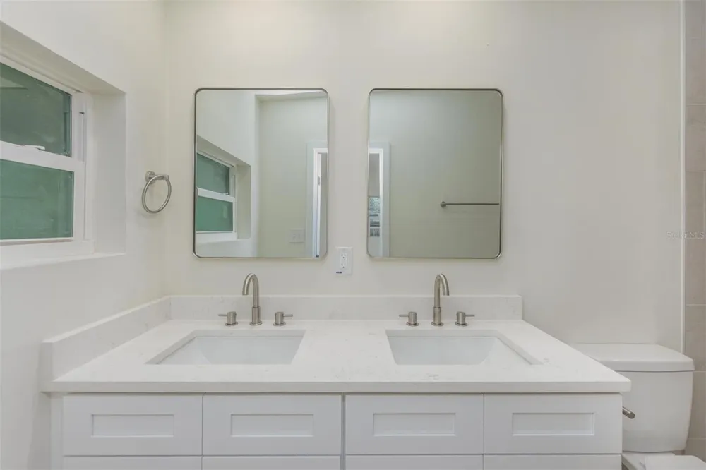 1008 BERWYN ROAD Orlando, FL 32806