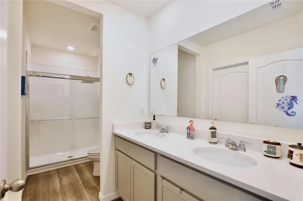 5356 HAYLOFT DRIVE Apopka, FL 32712