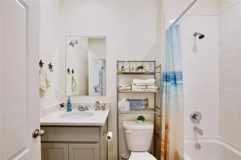 5356 HAYLOFT DRIVE Apopka, FL 32712