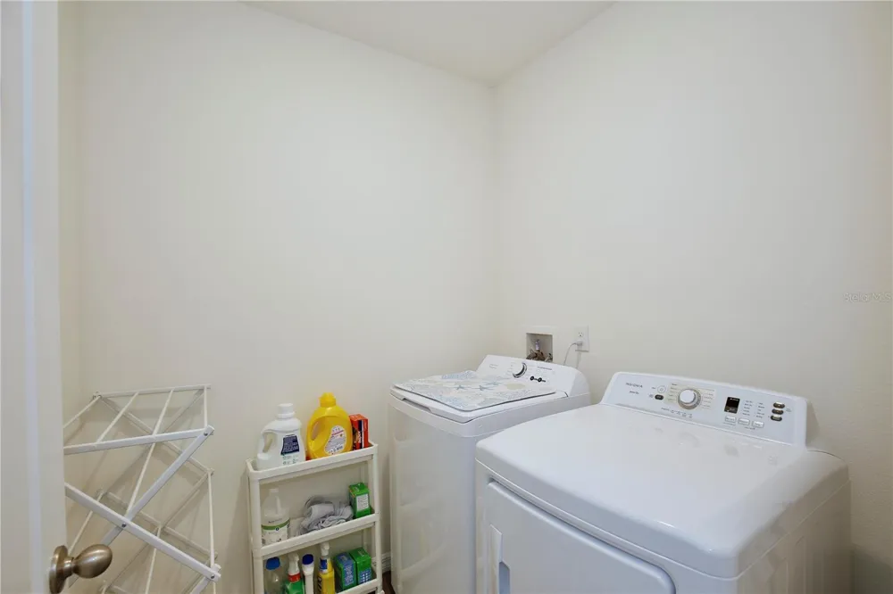5356 HAYLOFT DRIVE Apopka, FL 32712