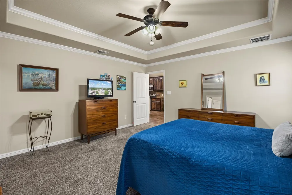 1411 Lauren Lane Granbury, TX 76048