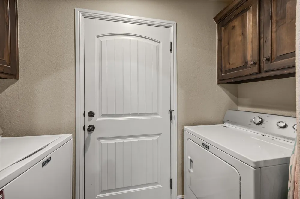 1411 Lauren Lane Granbury, TX 76048