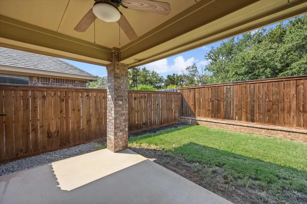 1411 Lauren Lane Granbury, TX 76048