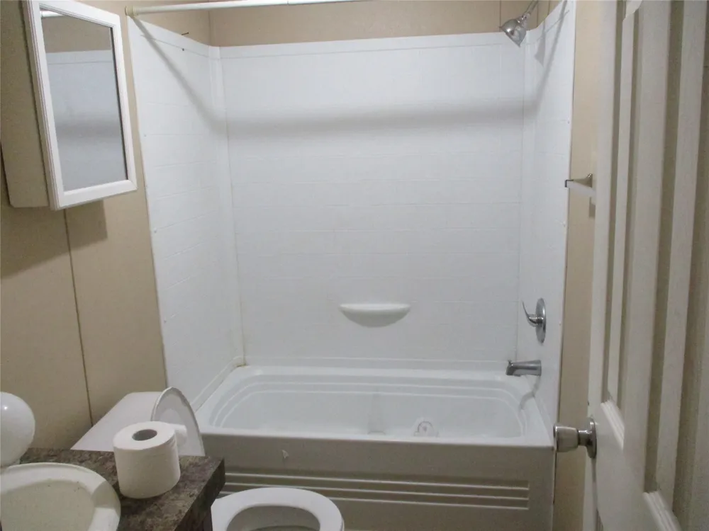 2379 FM 515 Emory, TX 75440