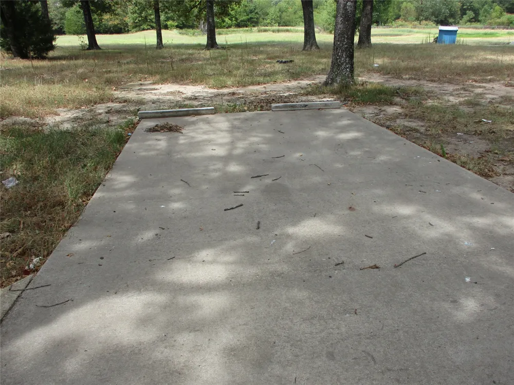 2379 FM 515 Emory, TX 75440