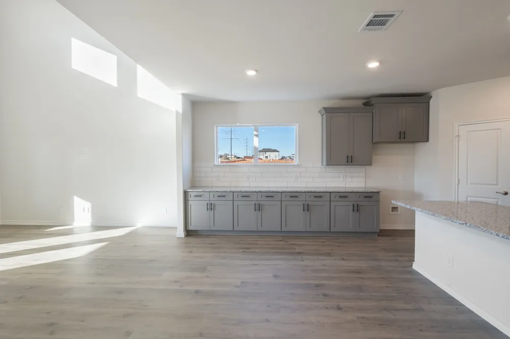 3674 Zenith Drive Grand Prairie, TX 75052