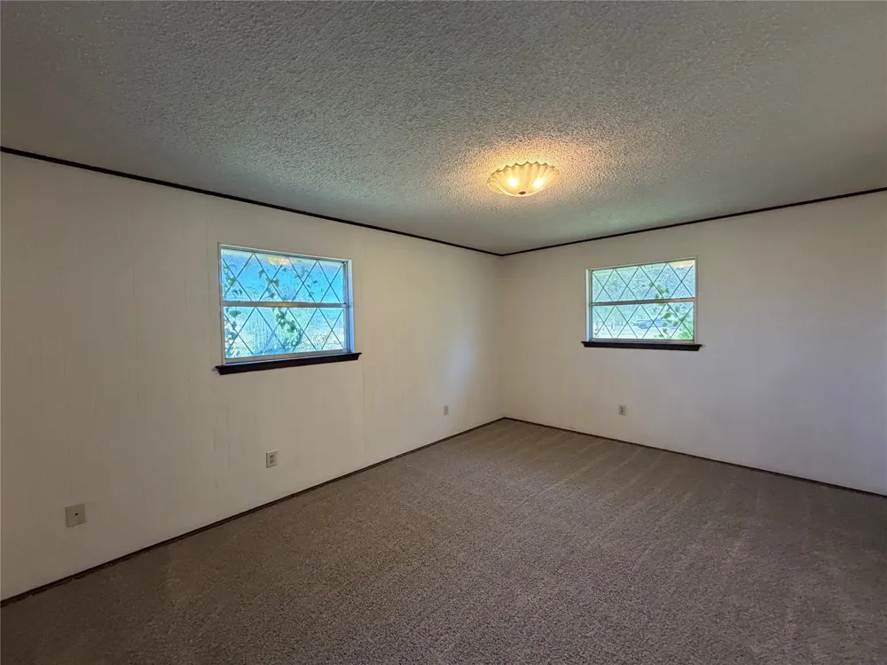 3858 US Highway 69 Highway Leonard, TX 75452