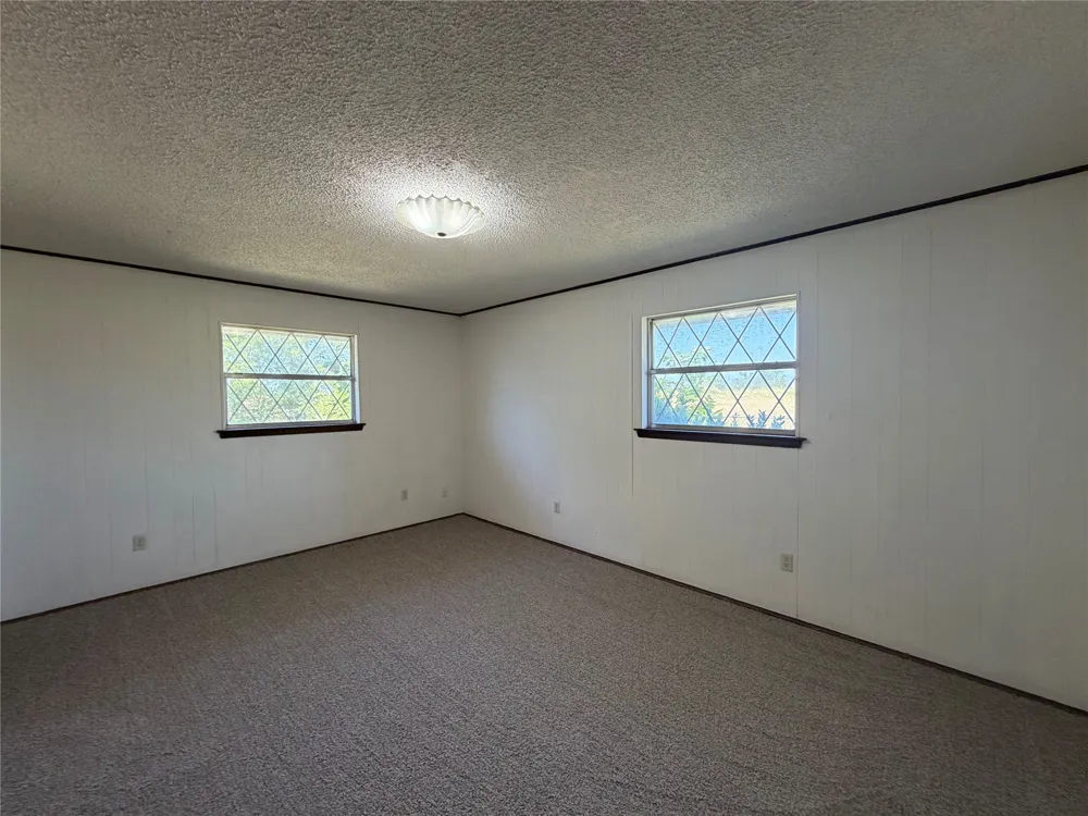 3858 US Highway 69 Highway Leonard, TX 75452