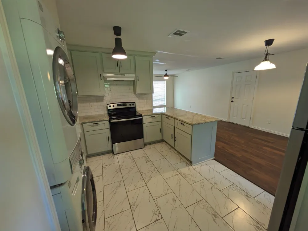 401 Redbud Lane Wilmer, TX 75172