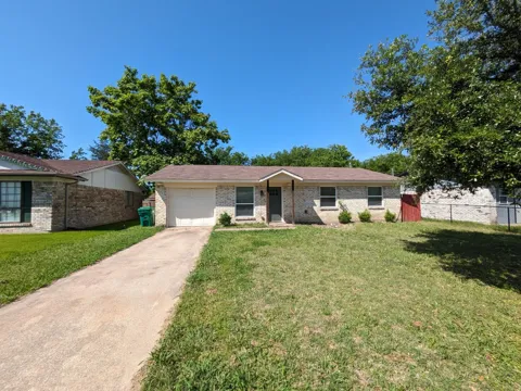 401 Redbud Lane