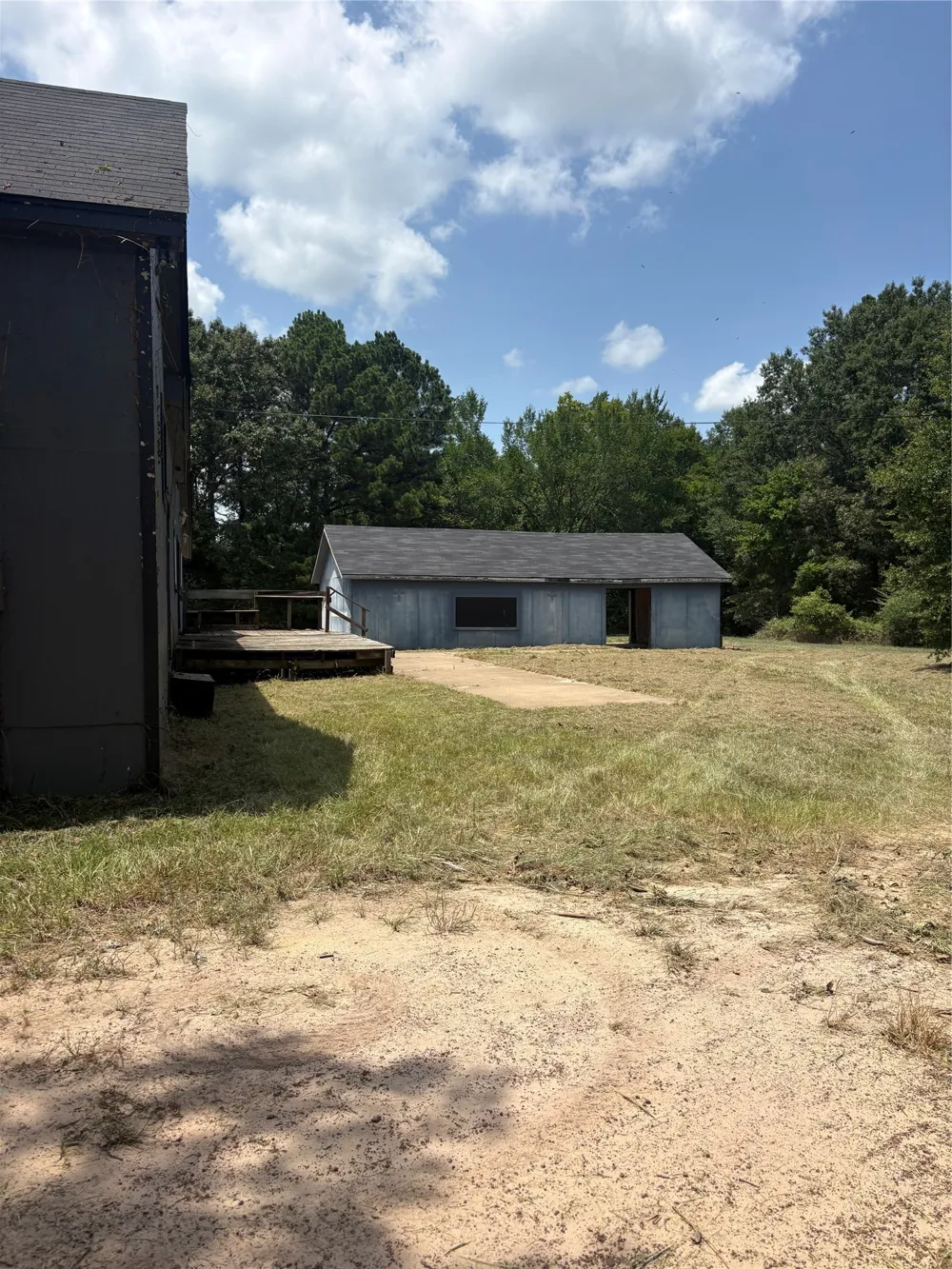 2071 W Point Tap Road Palestine, TX 75803