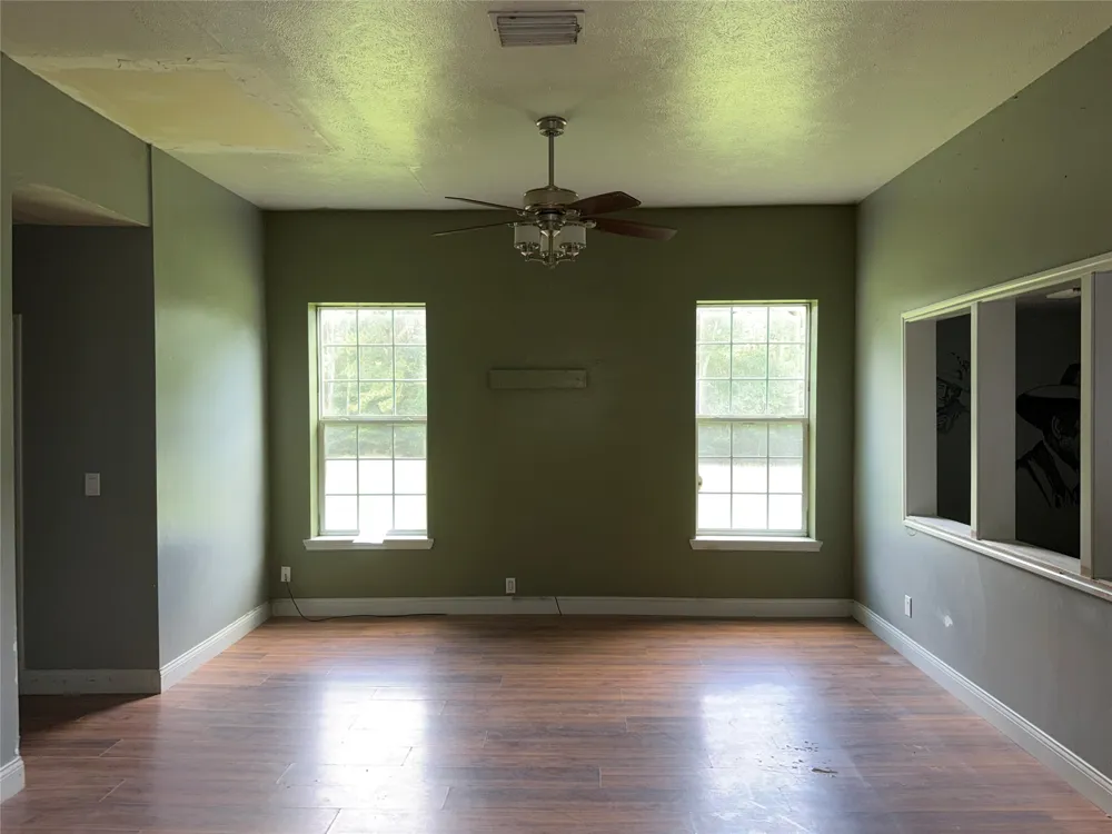 2071 W Point Tap Road Palestine, TX 75803