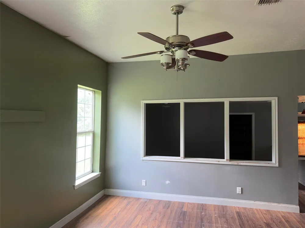 2071 W Point Tap Road Palestine, TX 75803