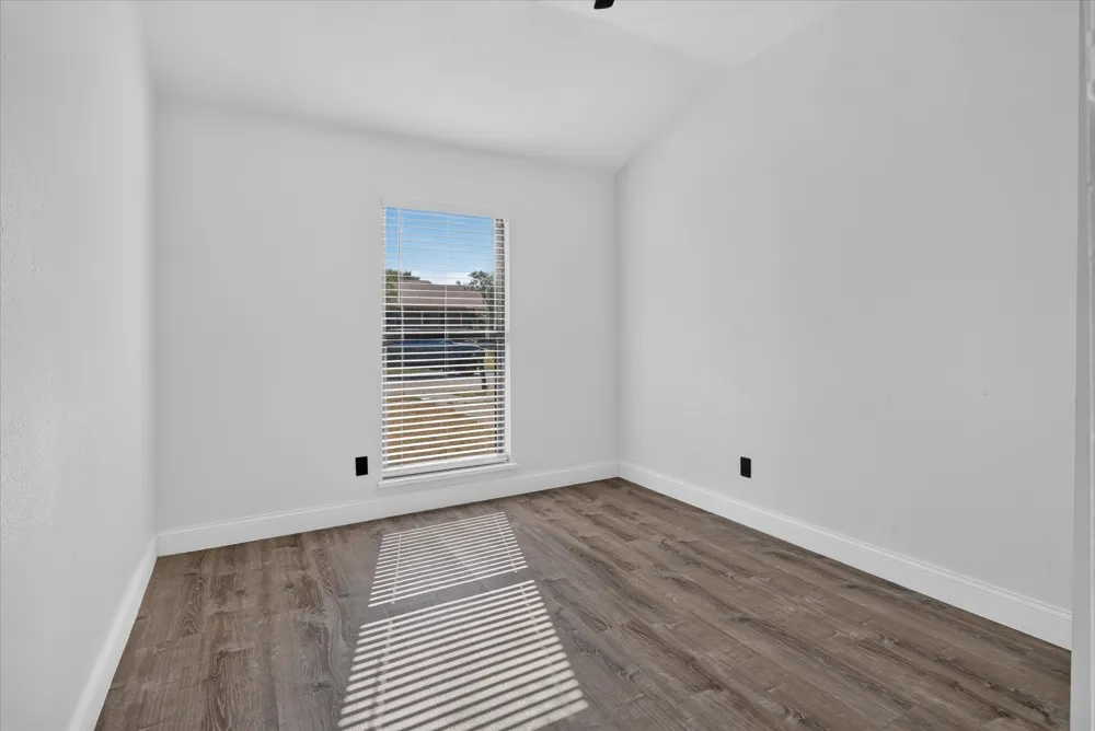 1800 Tree Line Drive Carrollton, TX 75007