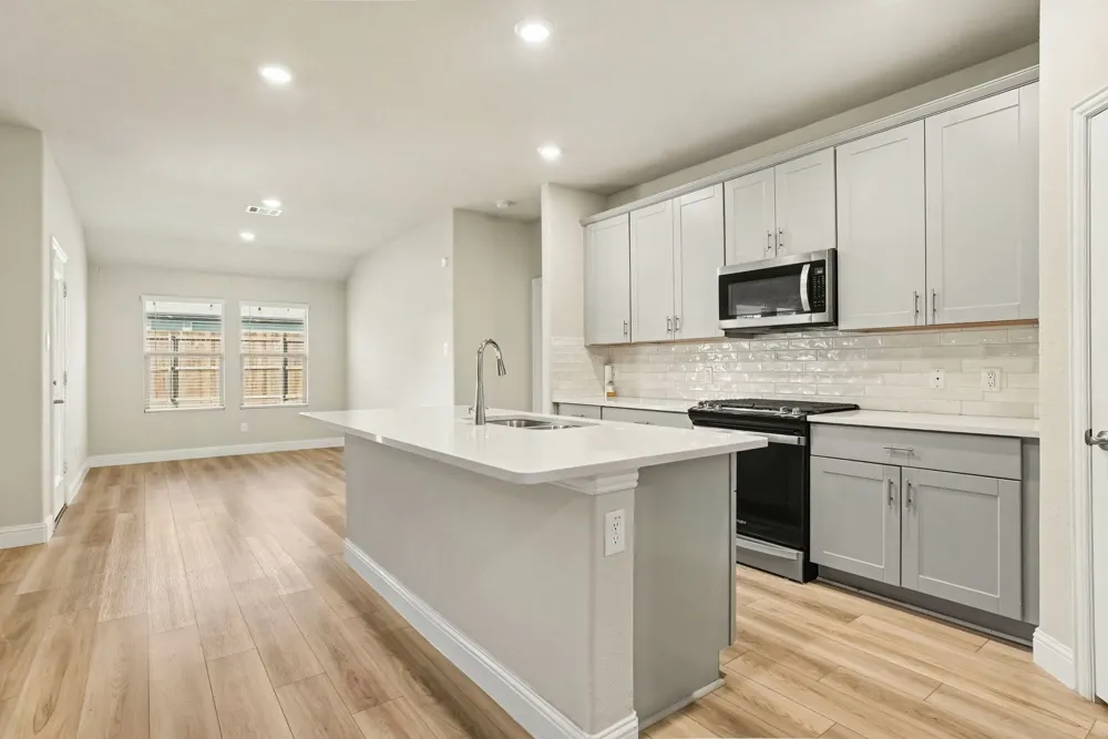1421 Rolling Fox Drive Forney, TX 75126