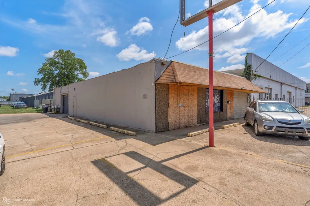1126 Market Street Shreveport, LA 71107