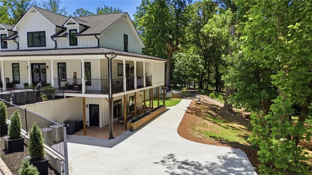 420 Thompson Creek Park Road Dawsonville, GA 30534