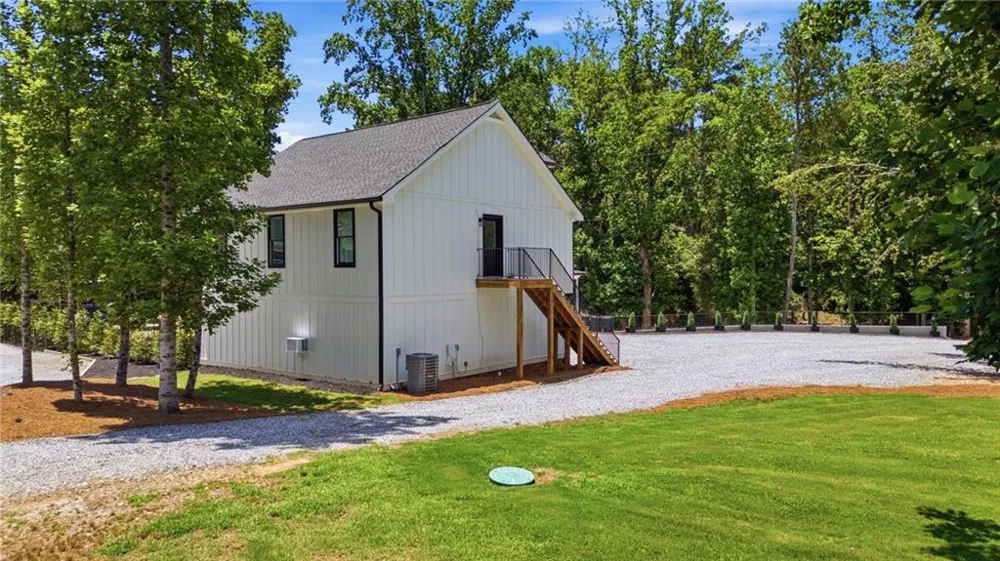 420 Thompson Creek Park Road Dawsonville, GA 30534