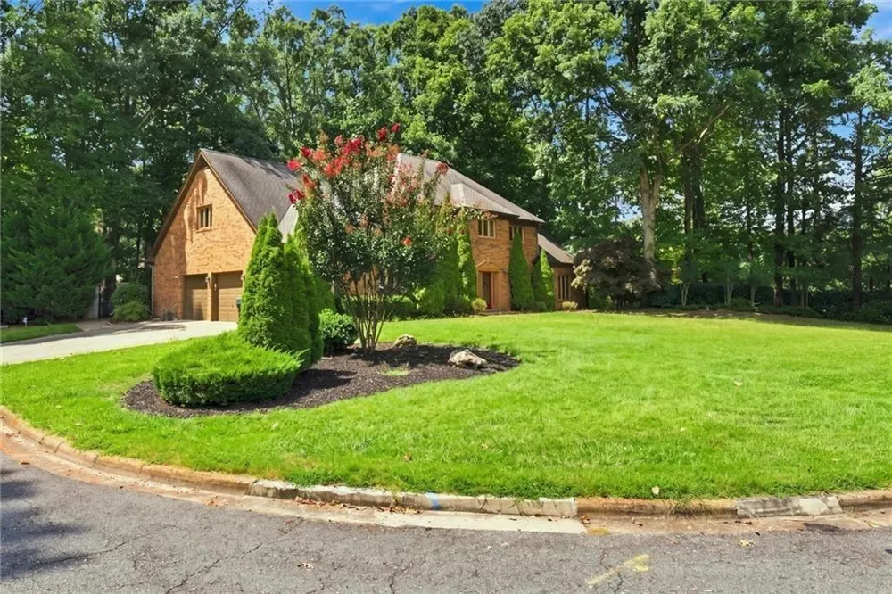 12110 Willow Run Road Roswell, GA 30075