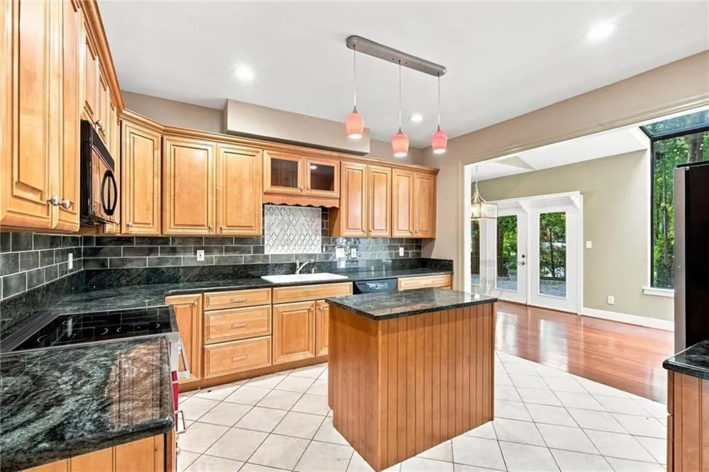 12110 Willow Run Road Roswell, GA 30075