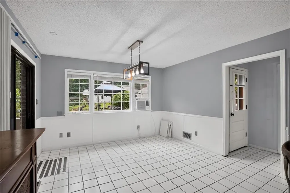 370 Devilla Trace Fayetteville, GA 30214