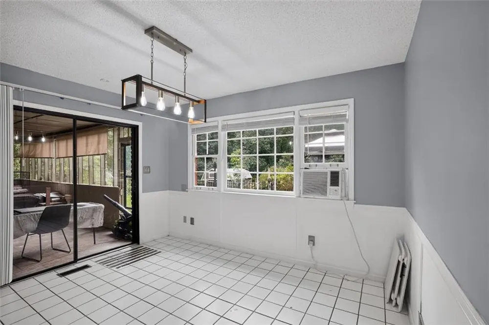 370 Devilla Trace Fayetteville, GA 30214