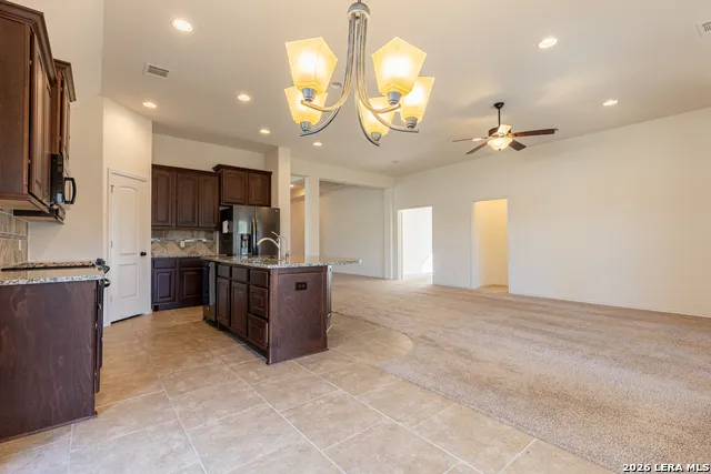 2133 RANGE RD Seguin, TX 78155
