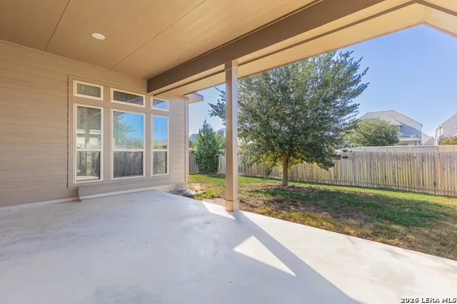2133 RANGE RD Seguin, TX 78155