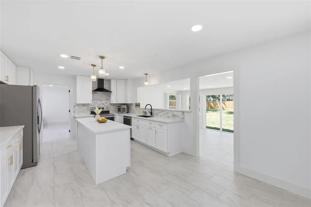 13570 Moss Hill Drive Beaumont, TX 77713