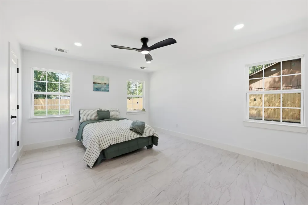 13570 Moss Hill Drive Beaumont, TX 77713