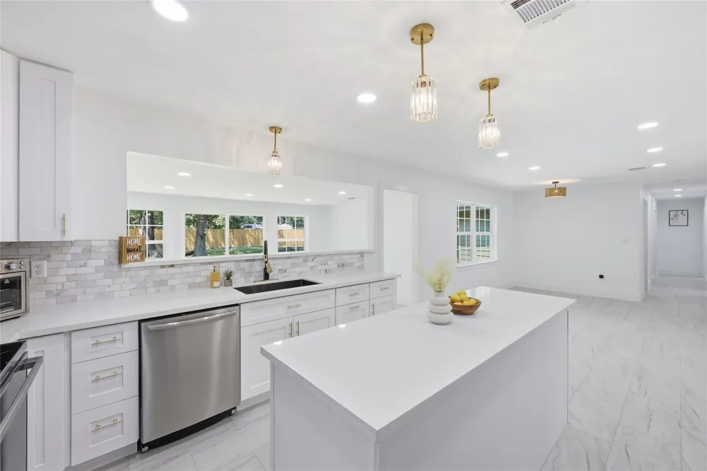13570 Moss Hill Drive Beaumont, TX 77713