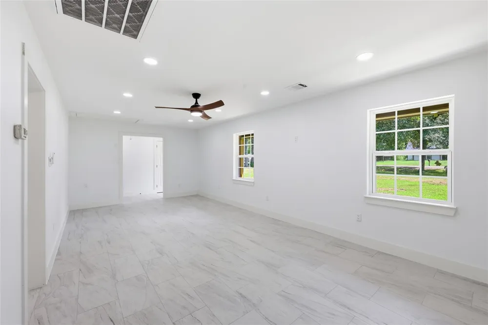 13570 Moss Hill Drive Beaumont, TX 77713