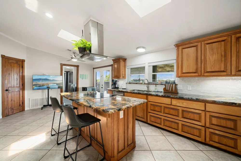 7493 Fm 365 Road Beaumont, TX 77705