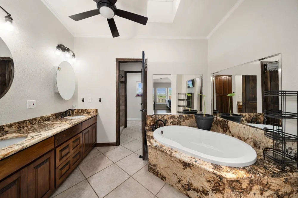 7493 Fm 365 Road Beaumont, TX 77705