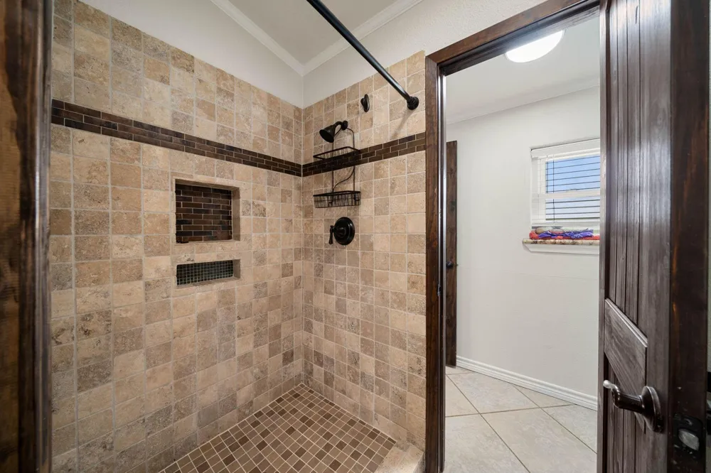 7493 Fm 365 Road Beaumont, TX 77705