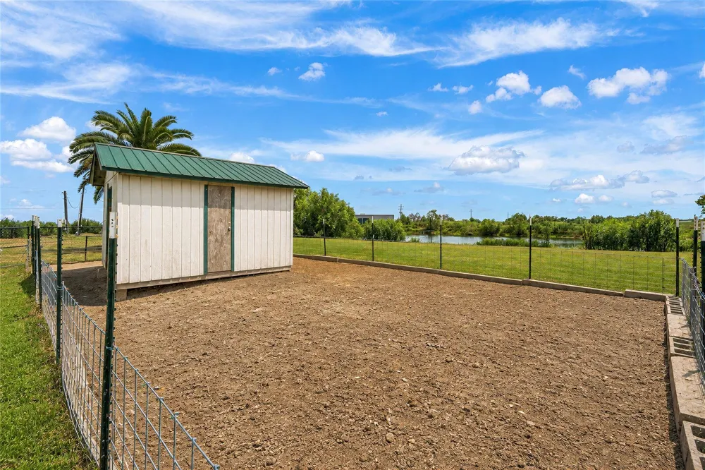7493 Fm 365 Road Beaumont, TX 77705