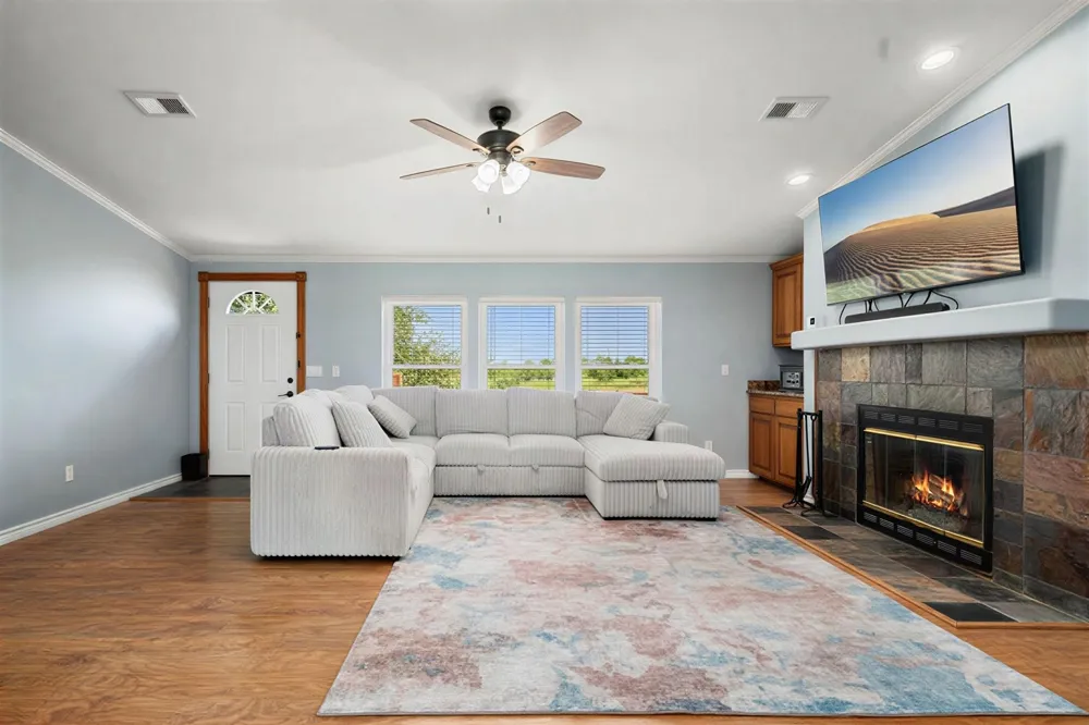 7493 Fm 365 Road Beaumont, TX 77705
