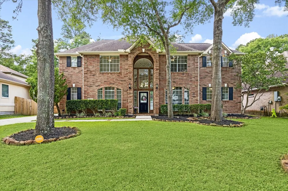 2214 Deer Cove Trail Kingwood, TX 77339