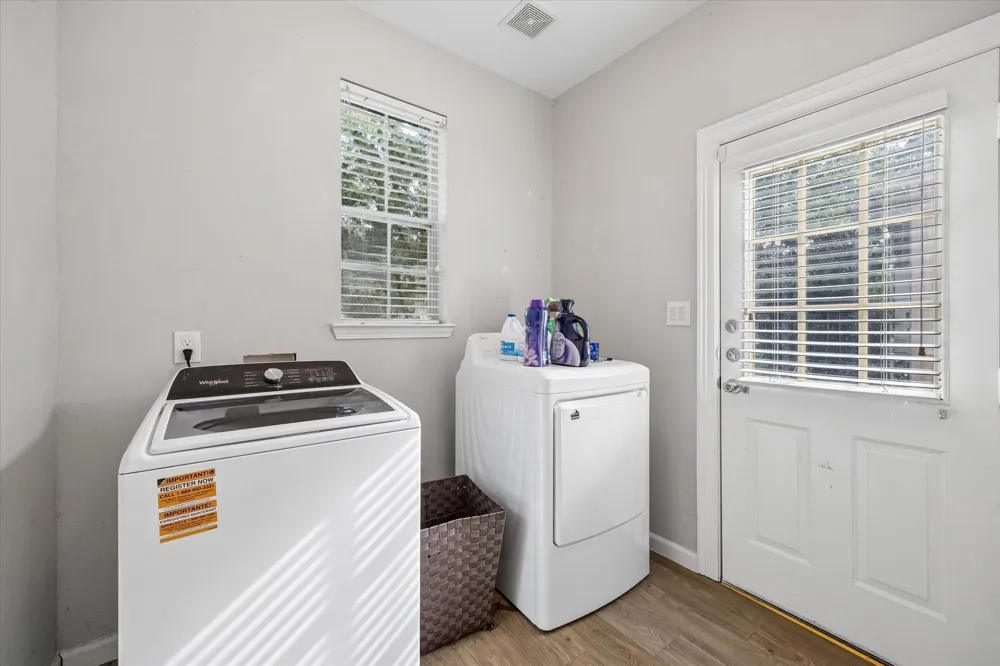 2214 Deer Cove Trail Kingwood, TX 77339