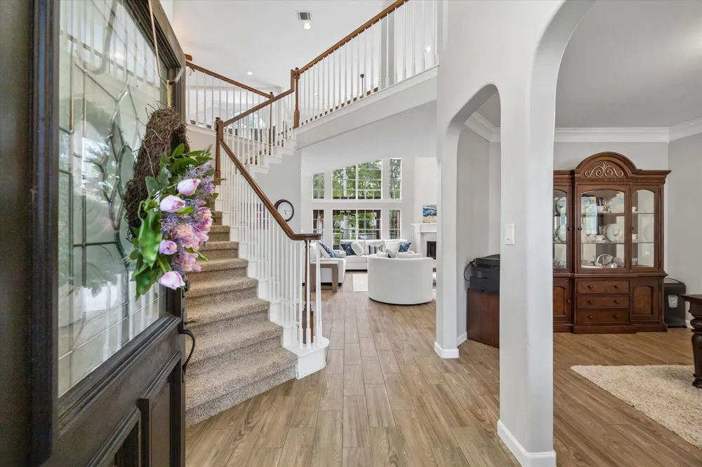 2214 Deer Cove Trail Kingwood, TX 77339