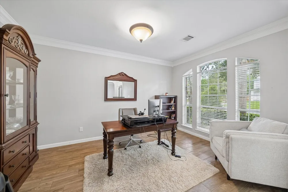 2214 Deer Cove Trail Kingwood, TX 77339
