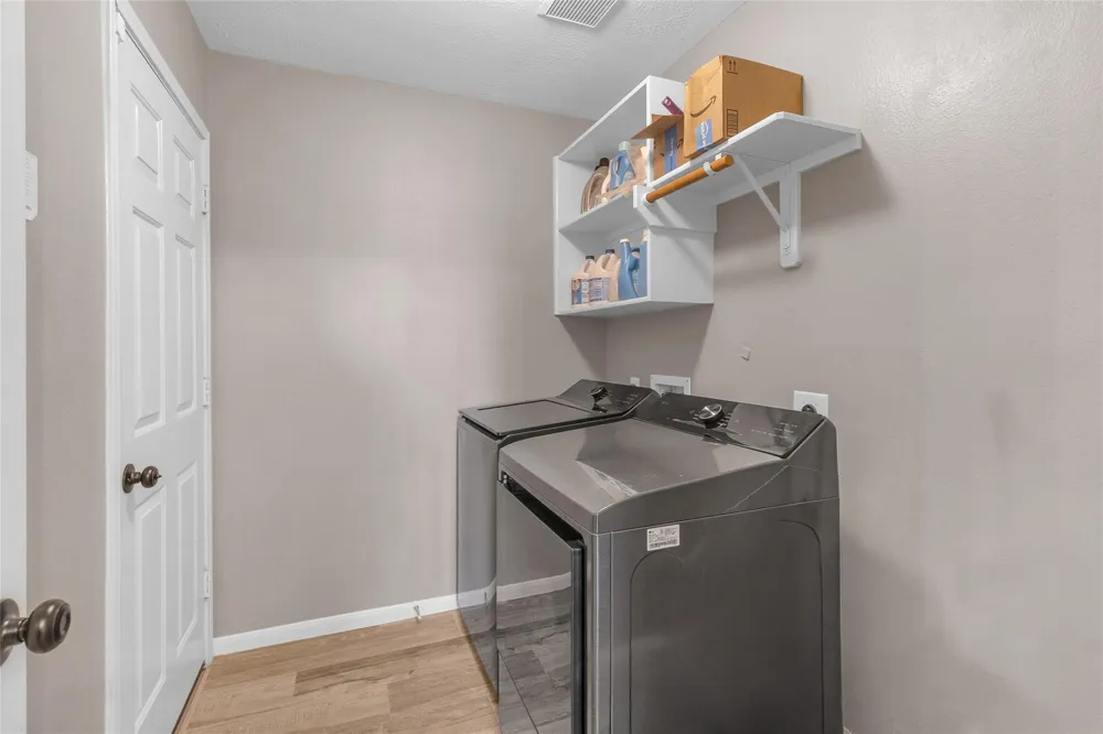 431 Cardinal Oaks Kemah, TX 77565
